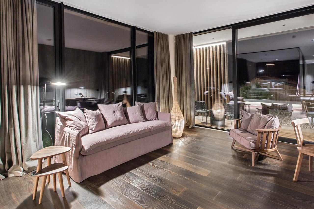 Senses Violett Suites - Adults Only Τσελ αμ Ζέε Εξωτερικό φωτογραφία