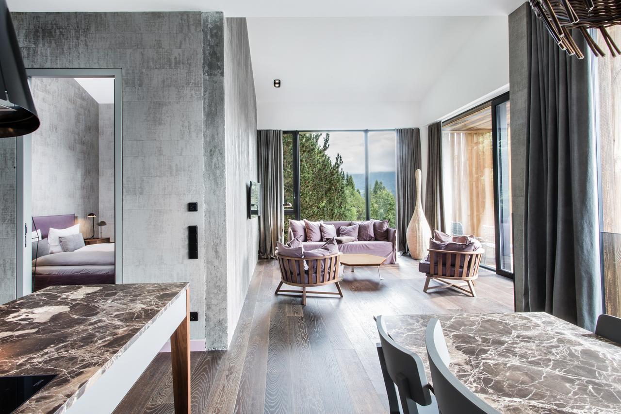 Senses Violett Suites - Adults Only Τσελ αμ Ζέε Εξωτερικό φωτογραφία