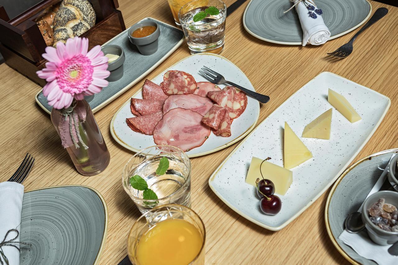 Senses Violett Suites - Adults Only Τσελ αμ Ζέε Εξωτερικό φωτογραφία